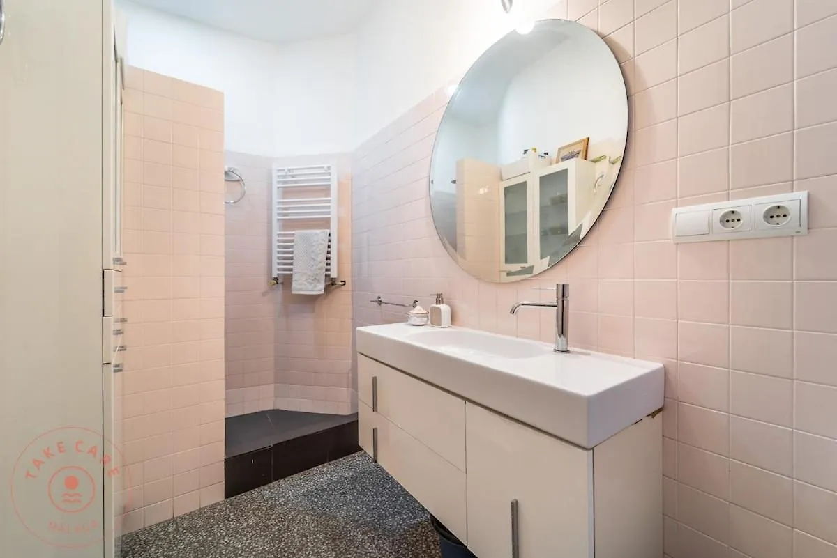 Gorgeous Apartment In Historic Center 말라가